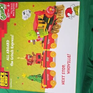 The Grinch Who-Express Train Set - Red & Green Whoville 527 Pieces Brick Craft